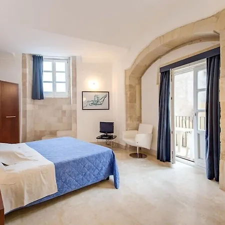 Royal Maniace Hotel 4*