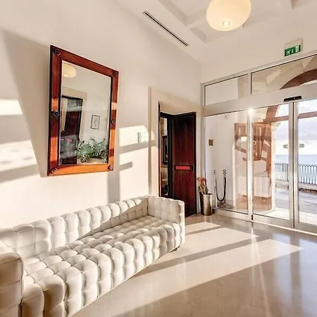 Royal Maniace Hotel 4*