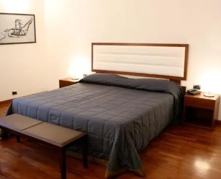 فندق Royal Maniace 4*