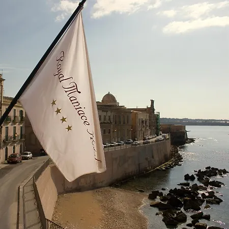 Hotel Royal Maniace 4*